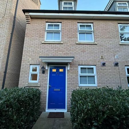 Villa Modern Townhouse - 3 Bed 2.5 Bath 2 Private Gated Parking Wellingborough Exterior foto