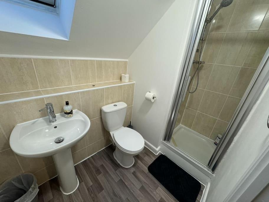 Villa Modern Townhouse - 3 Bed 2.5 Bath 2 Private Gated Parking Wellingborough Exterior foto