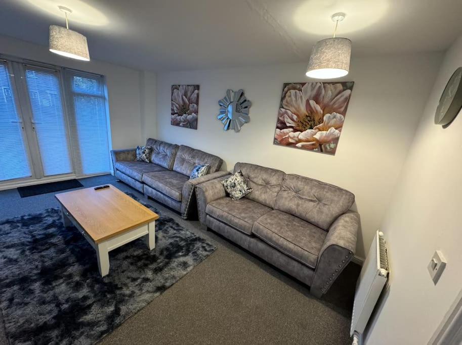 Villa Modern Townhouse - 3 Bed 2.5 Bath 2 Private Gated Parking Wellingborough Exterior foto
